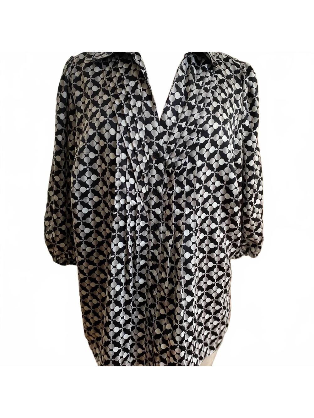 East 5th Black and White Patterned Women's Blouse Size 1X